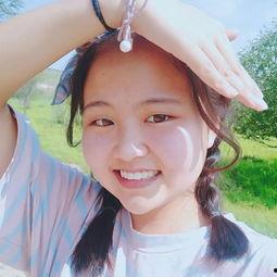 娱乐吃瓜头像女生可爱,揭秘娱乐圈可爱吃瓜女生的魅力瞬间  第3张